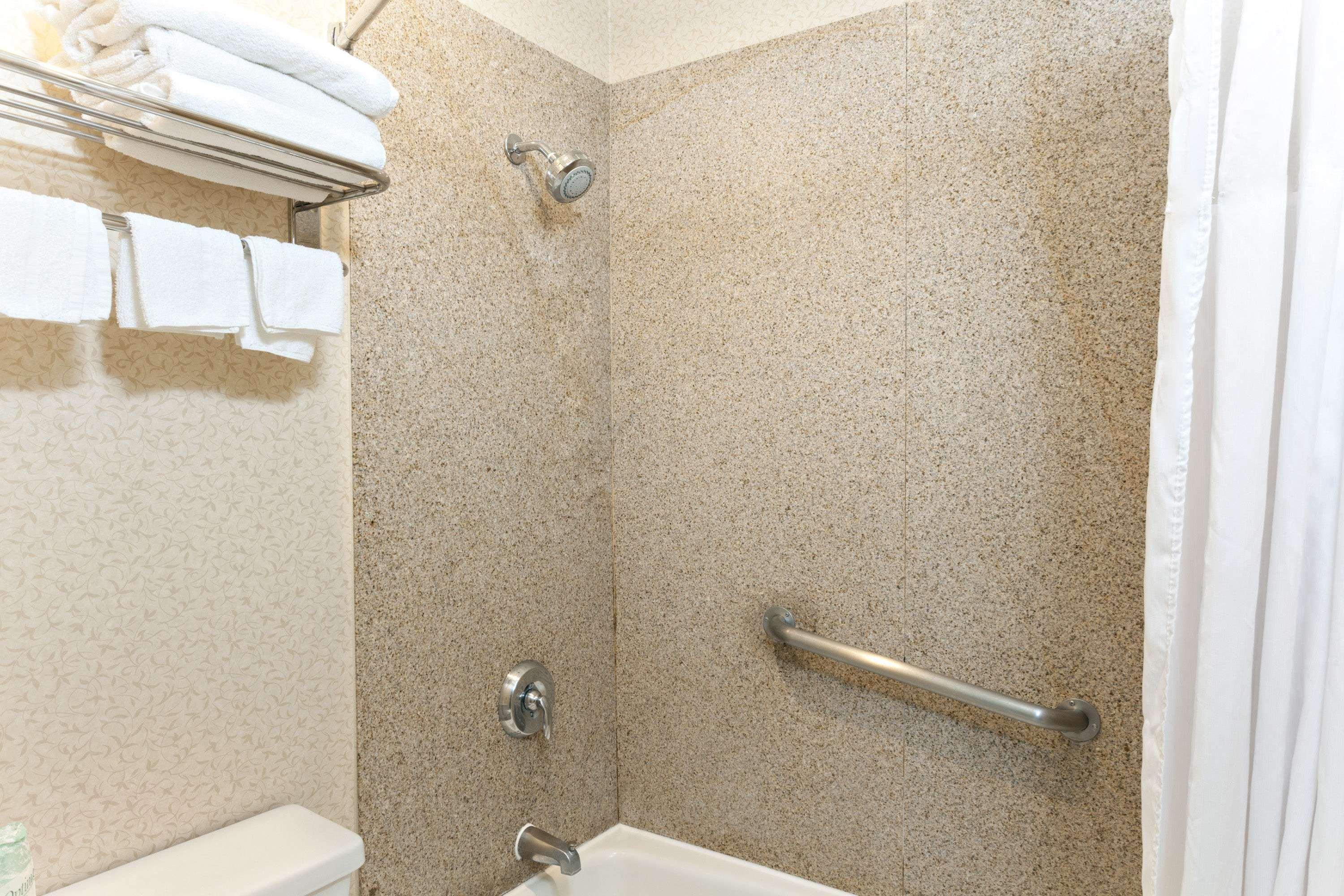 Days Inn By Wyndham Alhambra Ca Buitenkant foto
